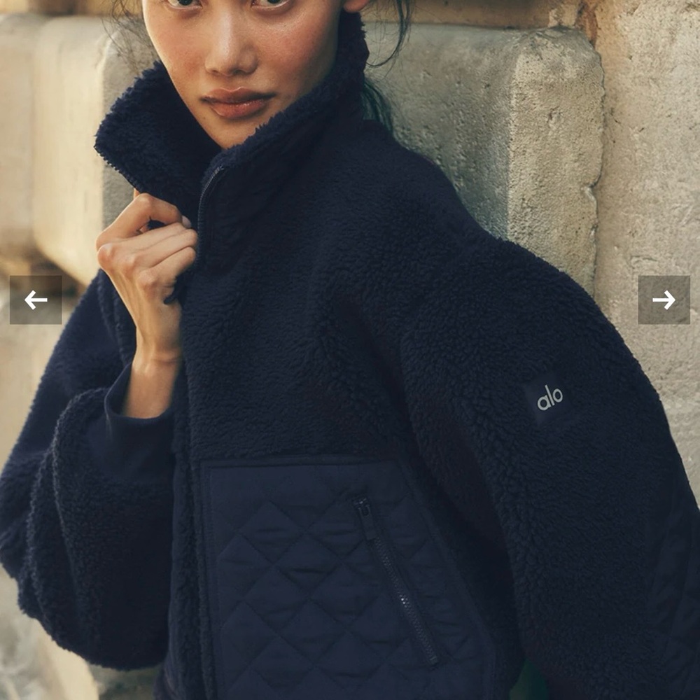 ALO Yoga NWT Women's Edge BomberJacket in Navy